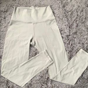 ECHT Scrunch Leggings